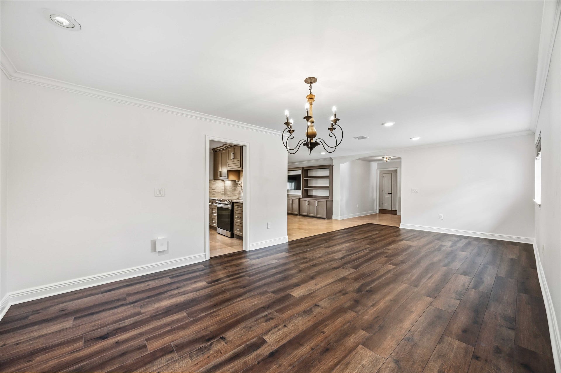 5722 N Braeswood Boulevard, Houston, TX 77096 5722 N Braeswood Boulevard, Houston, TX 77096