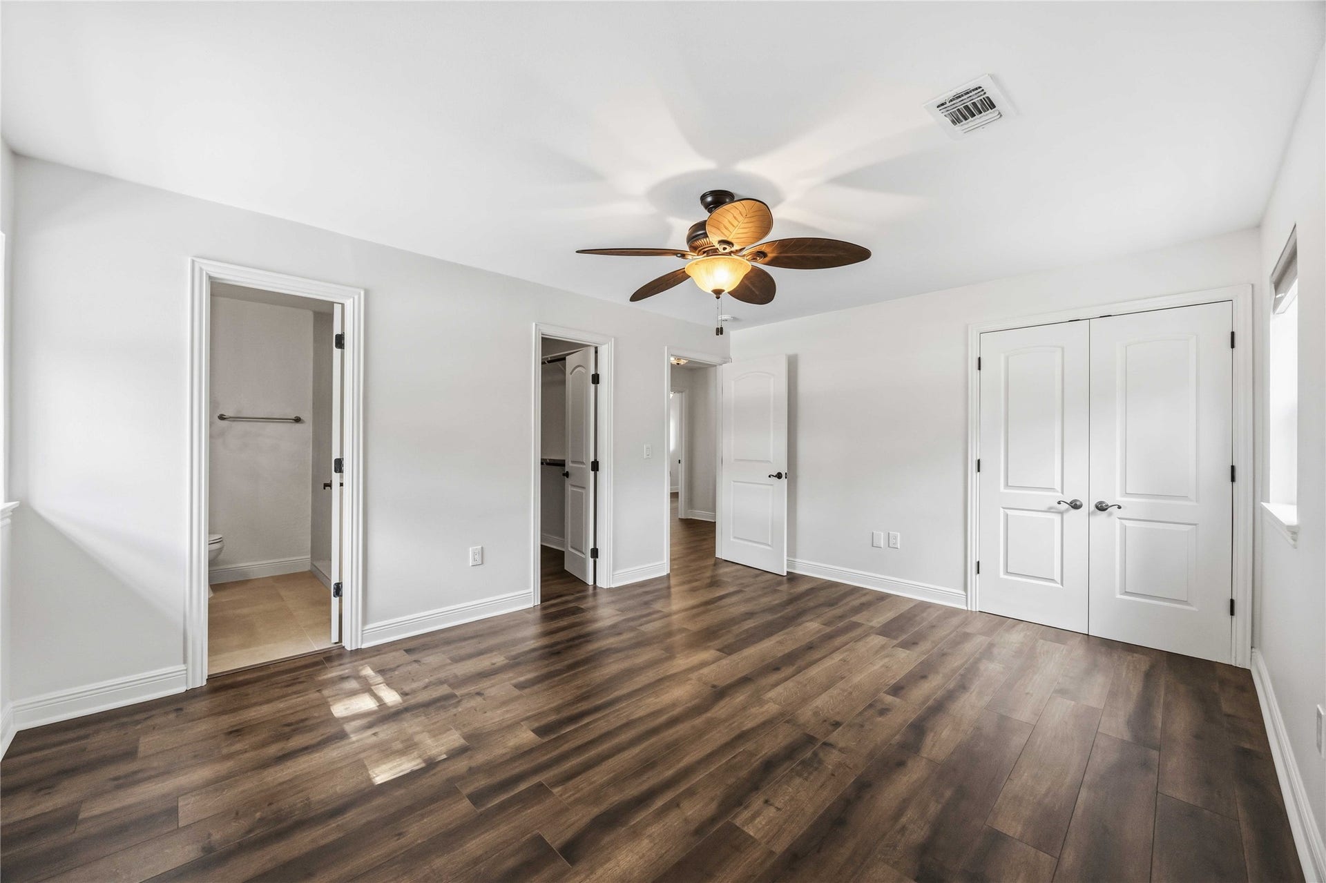 5722 N Braeswood Boulevard, Houston, TX 77096 5722 N Braeswood Boulevard, Houston, TX 77096