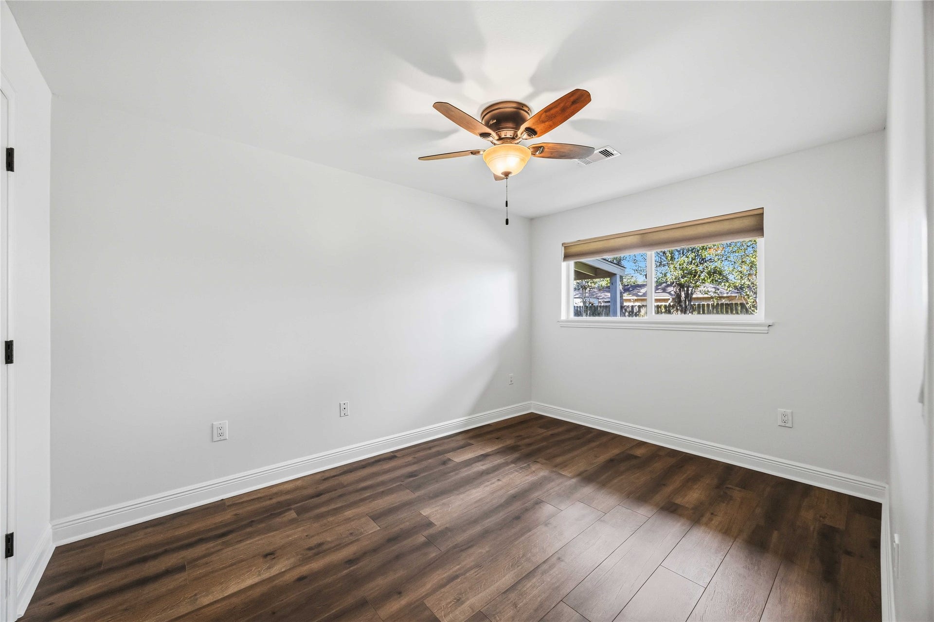 5722 N Braeswood Boulevard, Houston, TX 77096 Primary bedroom...