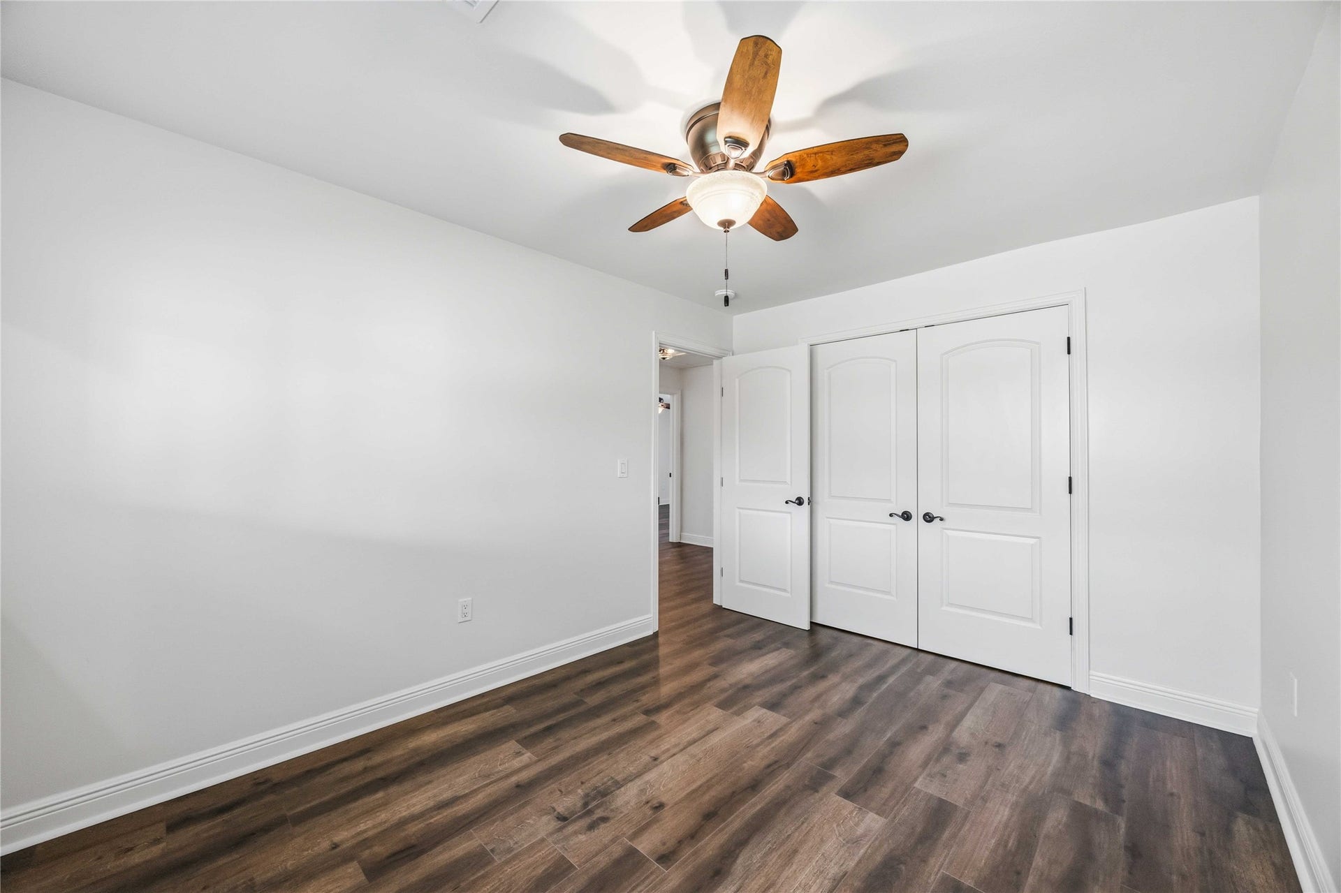 5722 N Braeswood Boulevard, Houston, TX 77096 5722 N Braeswood Boulevard, Houston, TX 77096