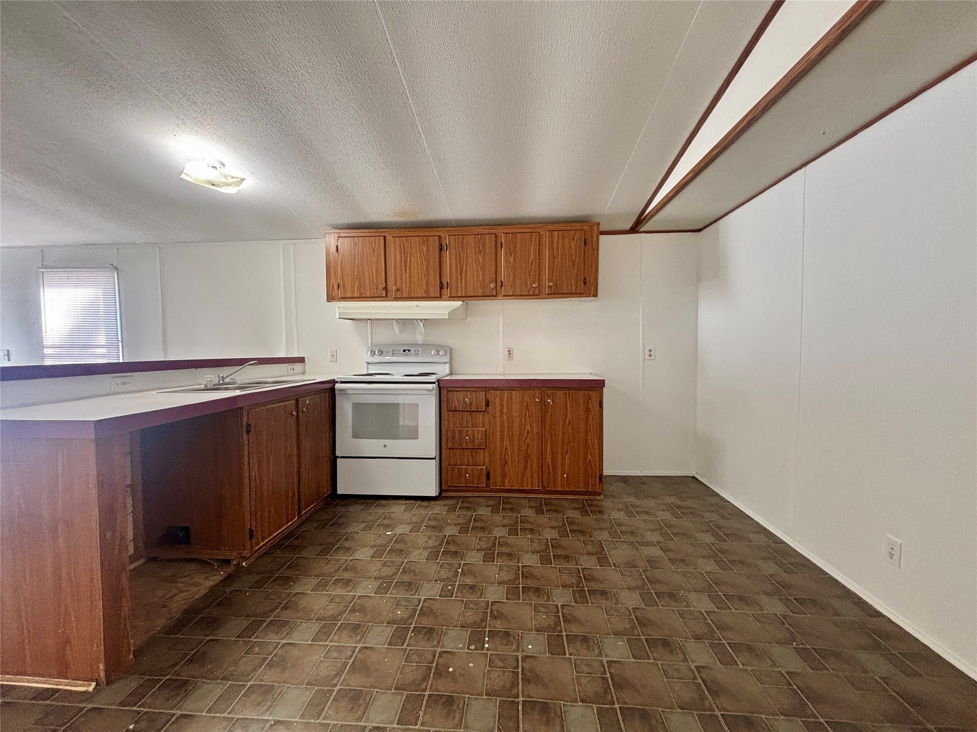 13235 Pecan Tree Drive, Willis, TX 77318