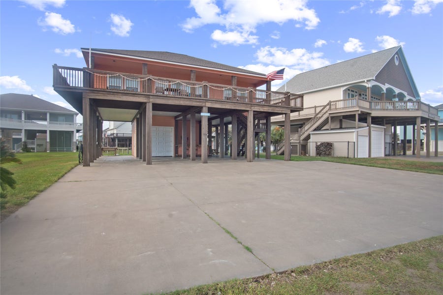 Property photo for 2691 Gillespie, Crystal Beach, TX