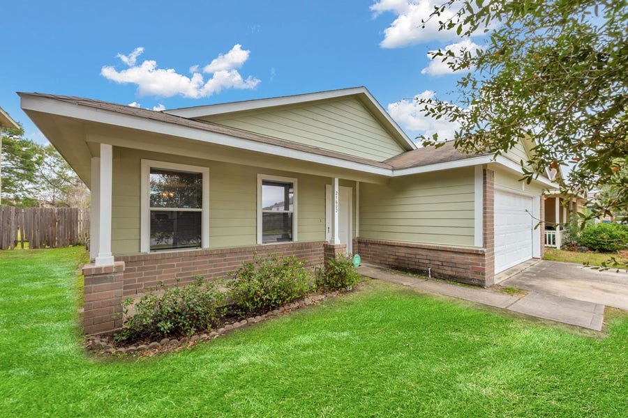 Property photo for 21602 Daylily Hills Drive, Spring, TX
