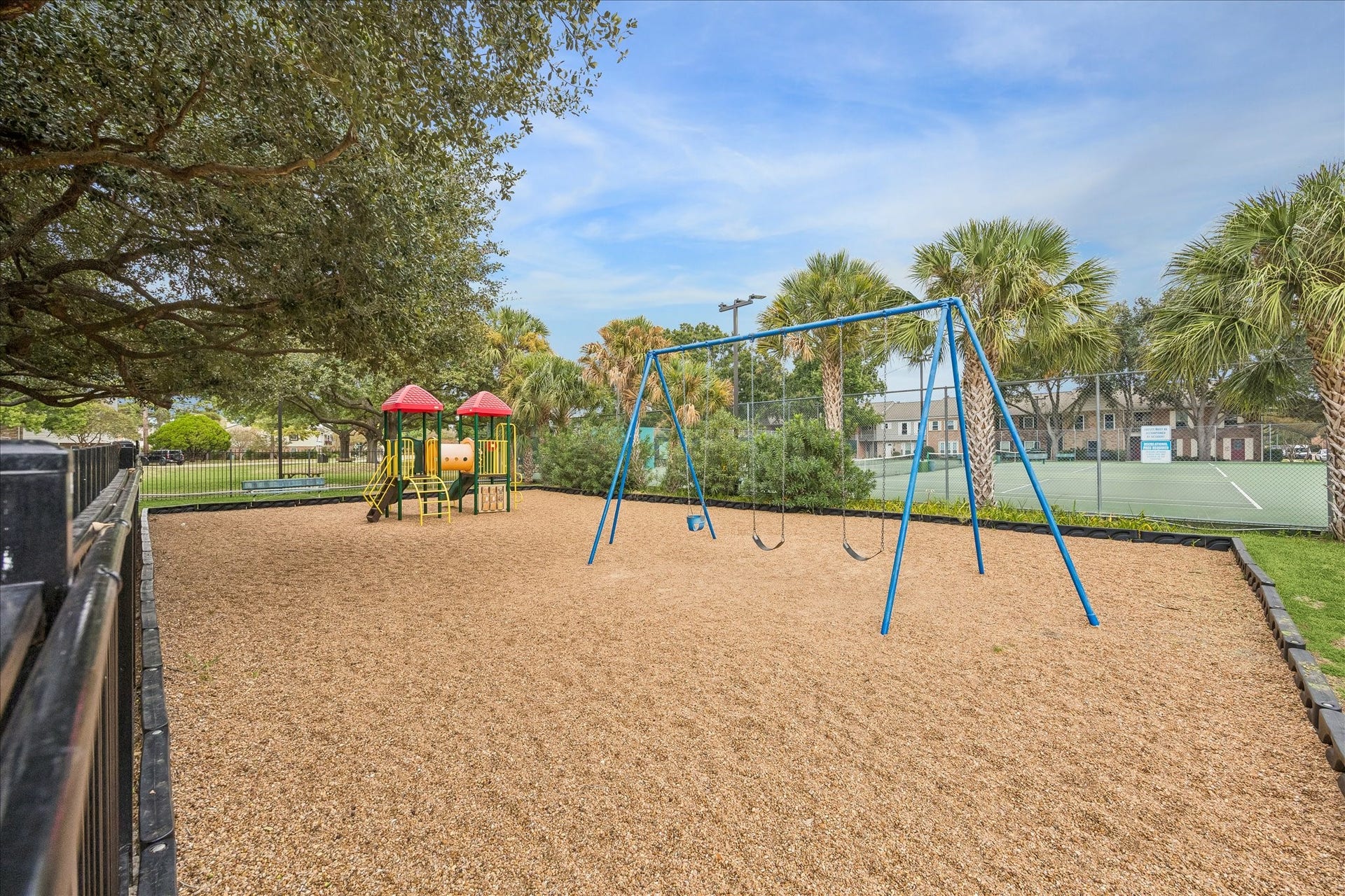 14135 Misty Meadow Lane, Houston, TX 77079 14135 Misty Meadow Lane, Houston, TX 77079