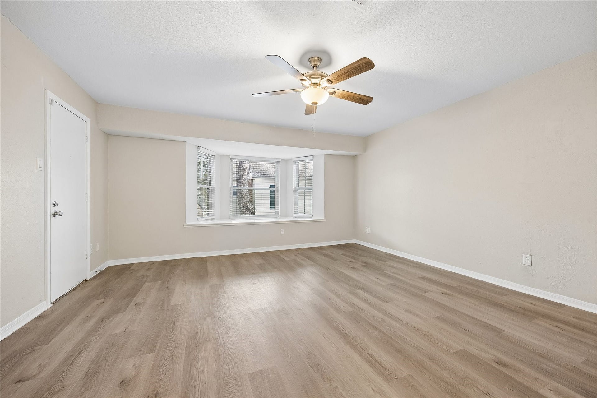 14135 Misty Meadow Lane, Houston, TX 77079 14135 Misty Meadow Lane, Houston, TX 77079