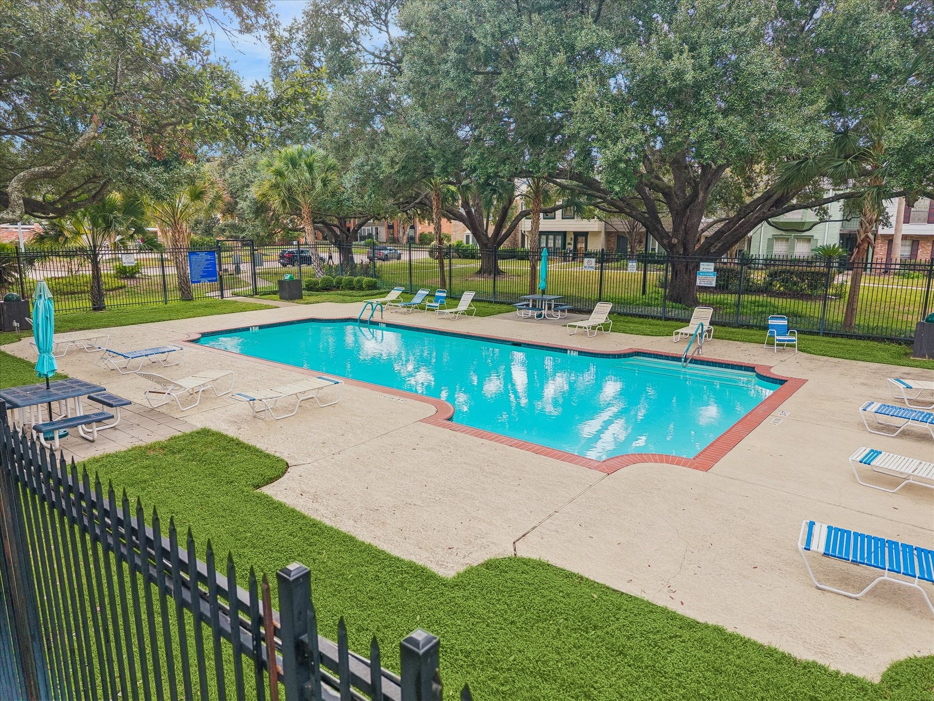 14135 Misty Meadow Lane, Houston, TX 77079 14135 Misty Meadow Lane, Houston, TX 77079
