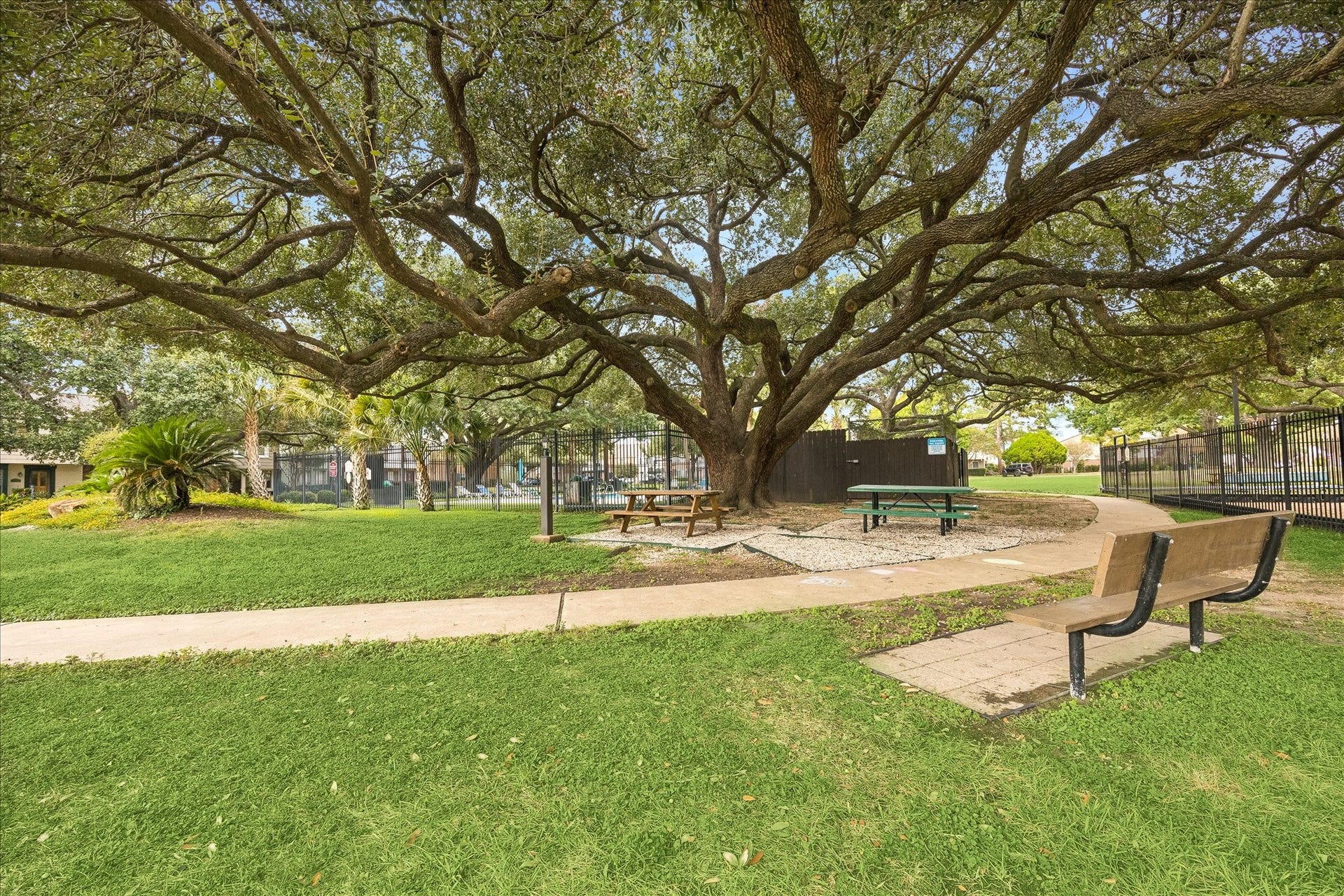 14135 Misty Meadow Lane, Houston, TX 77079 14135 Misty Meadow Lane, Houston, TX 77079
