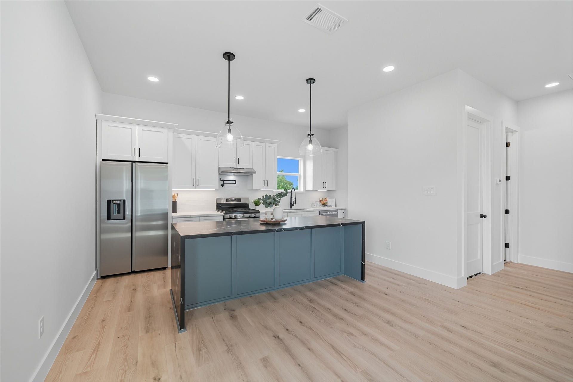 4749 Wilmington Street, #C, Houston, TX 77033 4749 Wilmington Street, #C, Houston, TX 77033