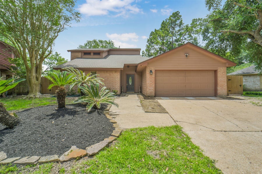 Property photo for 6206 Jamestown Colony Drive, Houston, TX