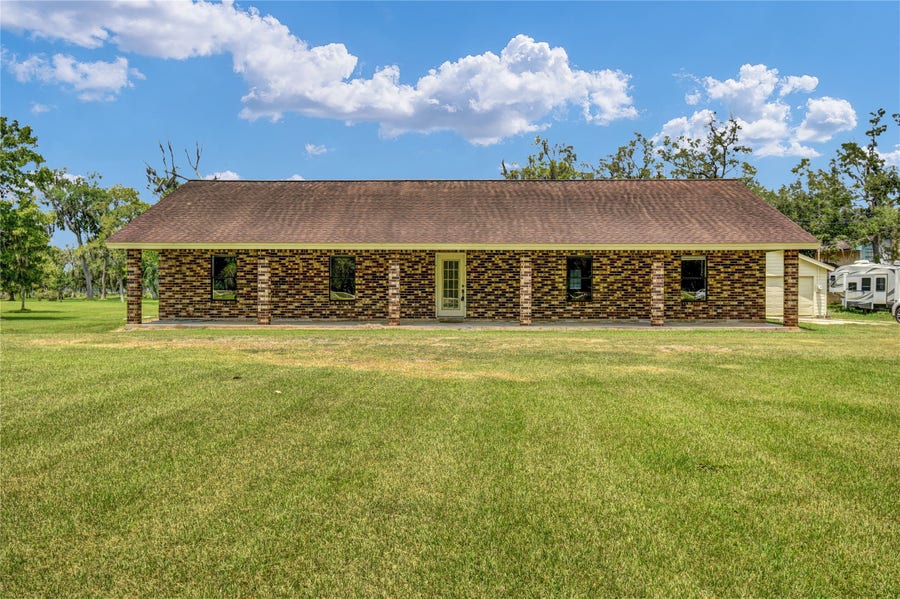 Property photo for 6192 County Road 803, Sweeny, TX