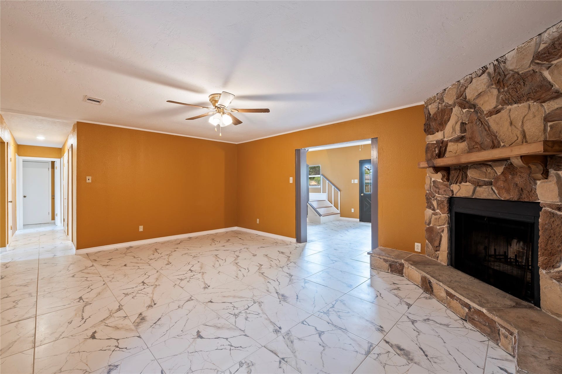 2402 21st Avenue N, Texas City, TX 77590 Living room with cozy fireplace