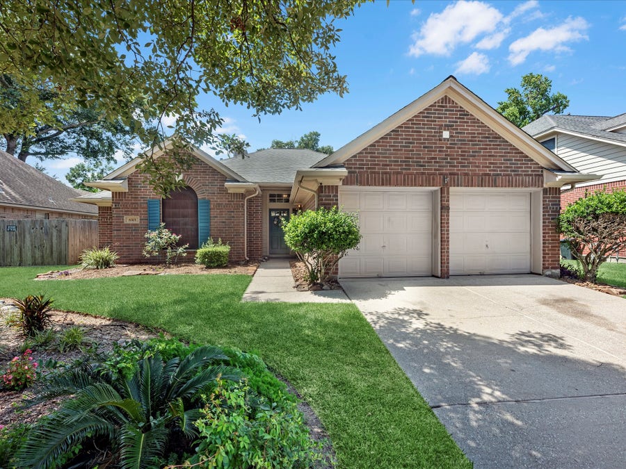 Property photo for 6315 New Oak Court, Humble, TX