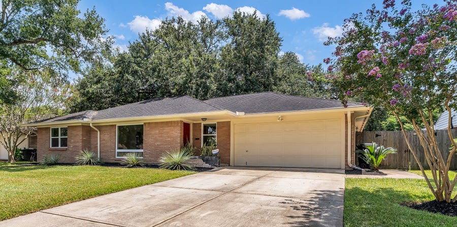 Property photo for 4417 Willowbend Boulevard, Houston, TX