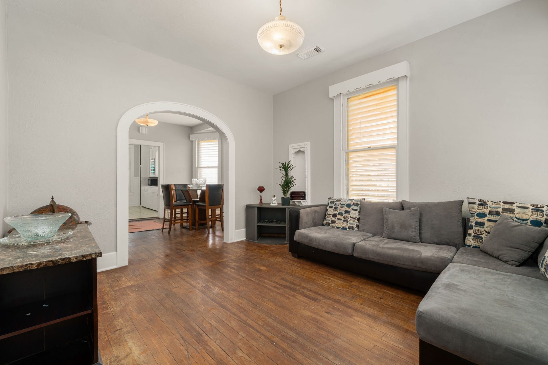 1408 Mechanic Street, Galveston, TX 77550 1408 Mechanic Street, Galveston, TX 77550