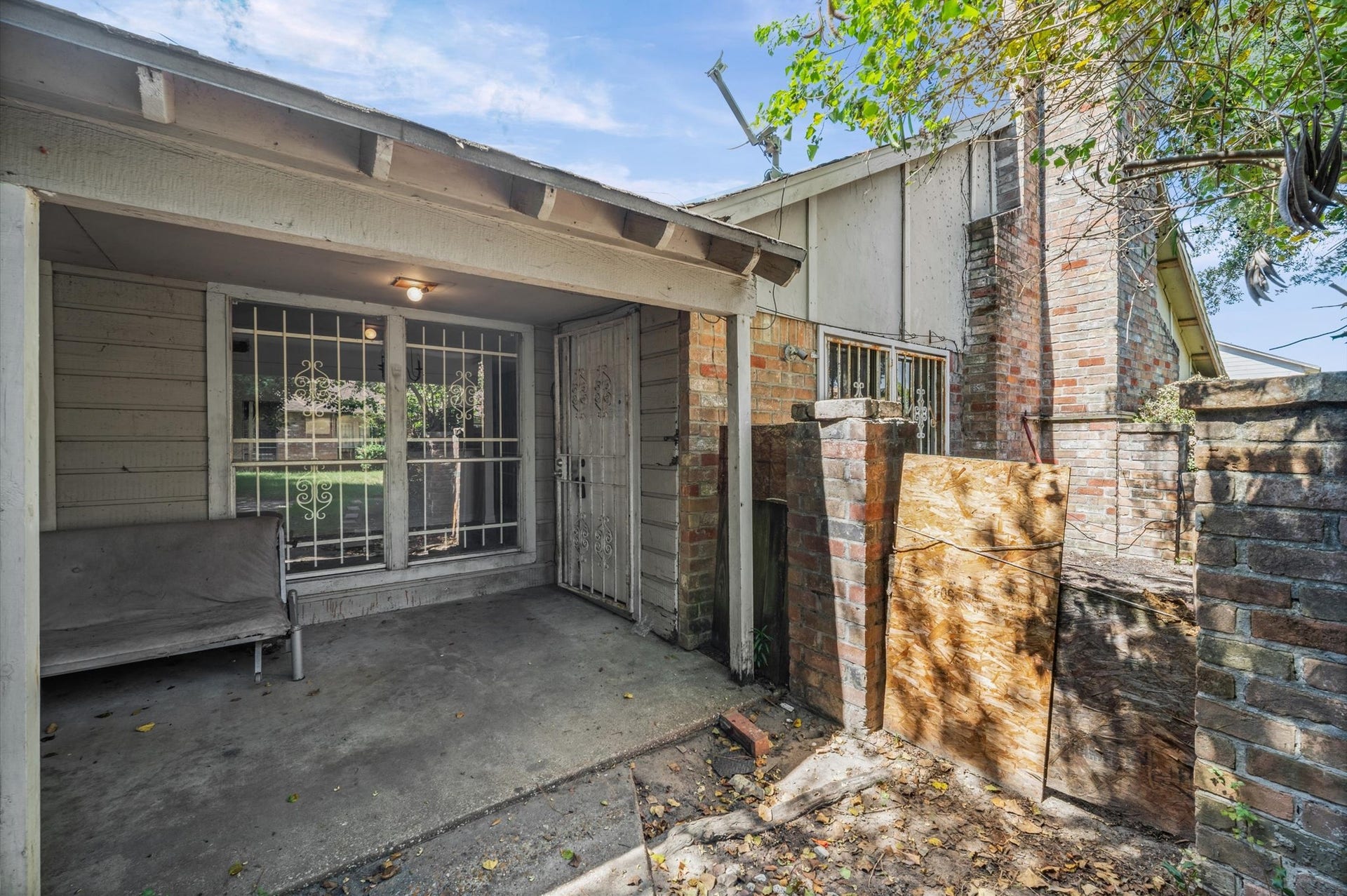 5618 Easthampton Drive, #C, Houston, TX 77039 5618 Easthampton Drive, #C, Houston, TX 77039