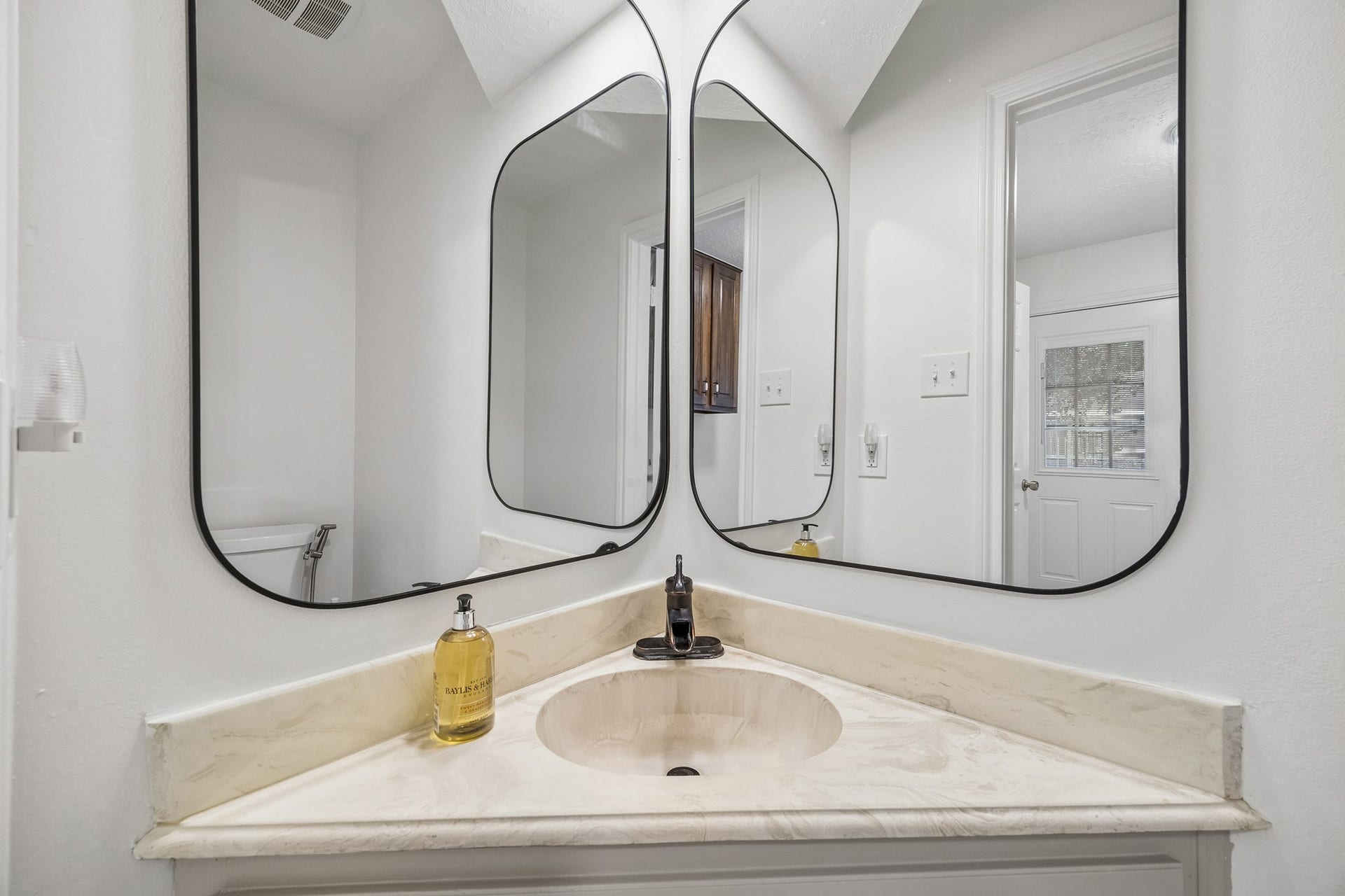 2703 Oak Glade Drive, Kingwood, TX 77339 2703 Oak Glade Drive, Kingwood, TX 77339