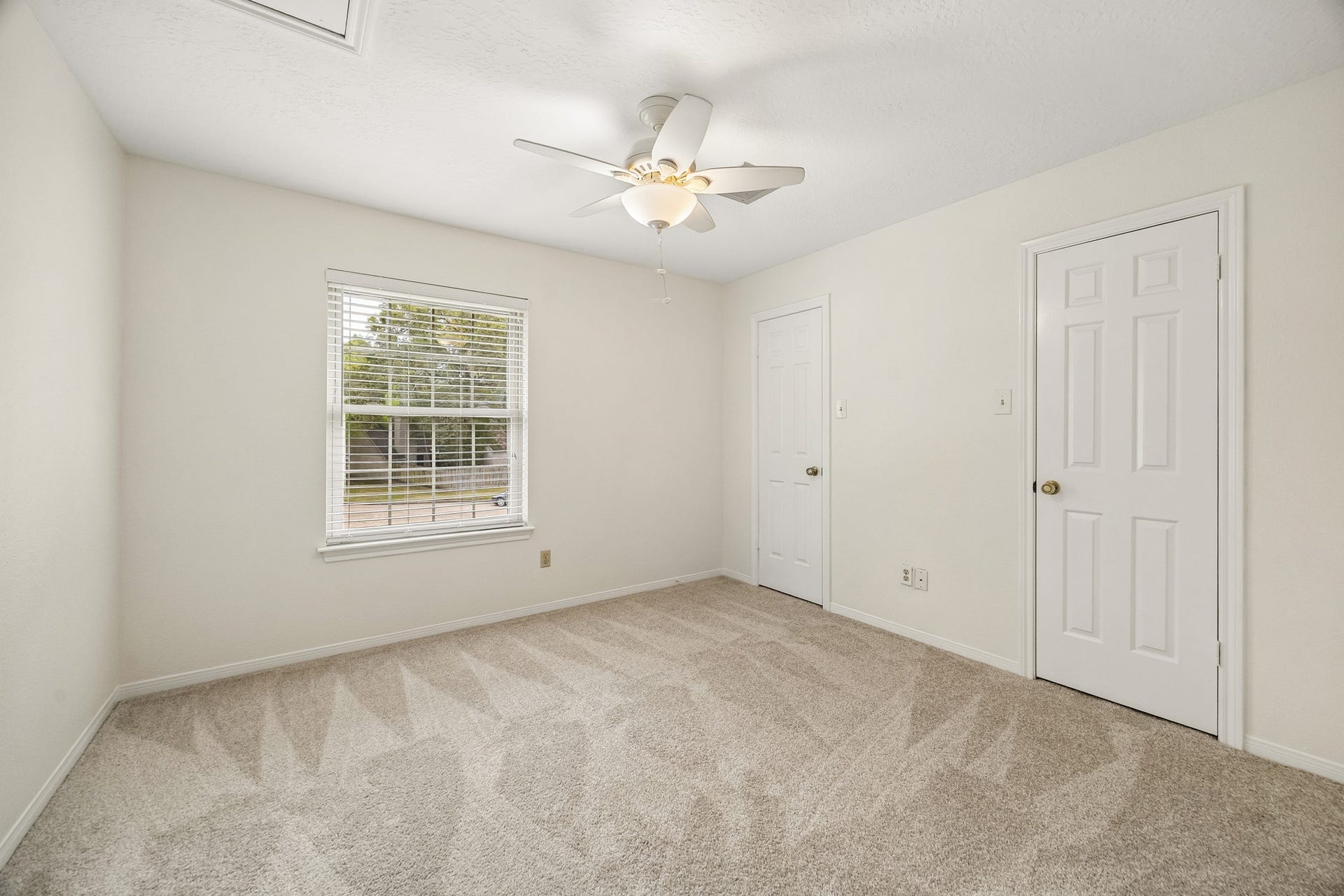 2703 Oak Glade Drive, Kingwood, TX 77339 2703 Oak Glade Drive, Kingwood, TX 77339