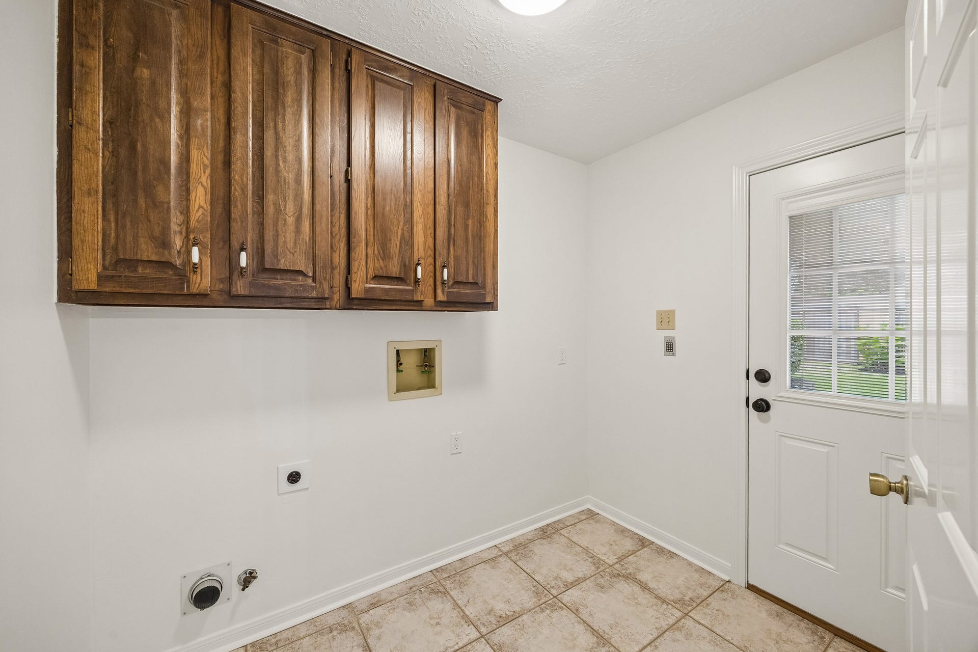 2703 Oak Glade Drive, Kingwood, TX 77339 2703 Oak Glade Drive, Kingwood, TX 77339