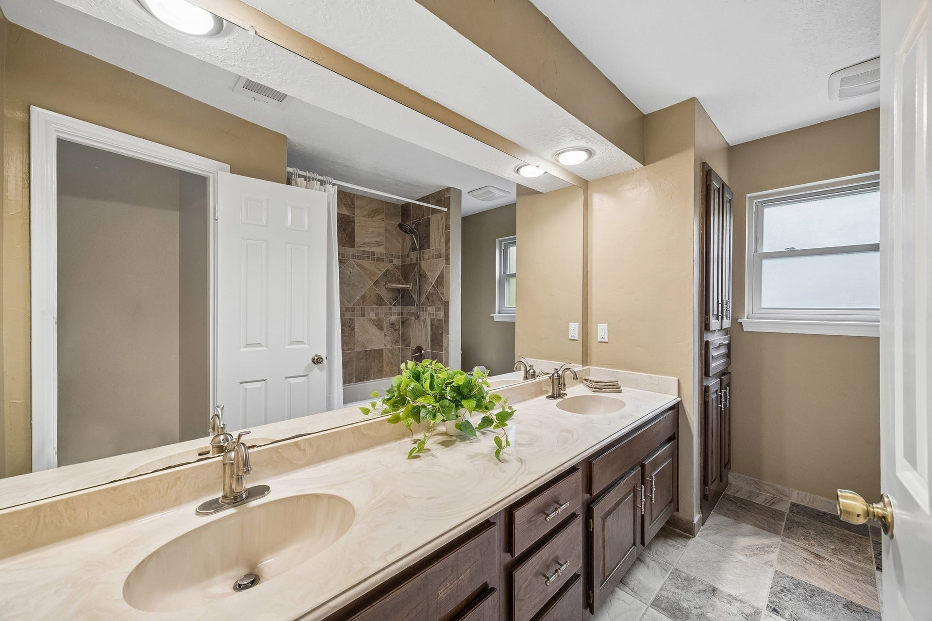 2703 Oak Glade Drive, Kingwood, TX 77339 2703 Oak Glade Drive, Kingwood, TX 77339