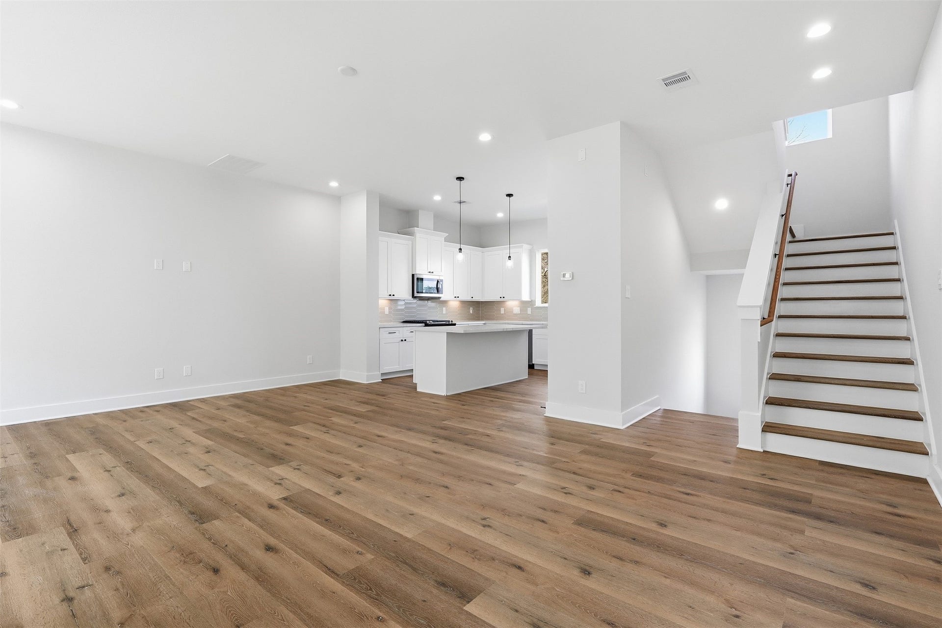 9405 Hammerly Boulevard, #E, Houston, TX 77080