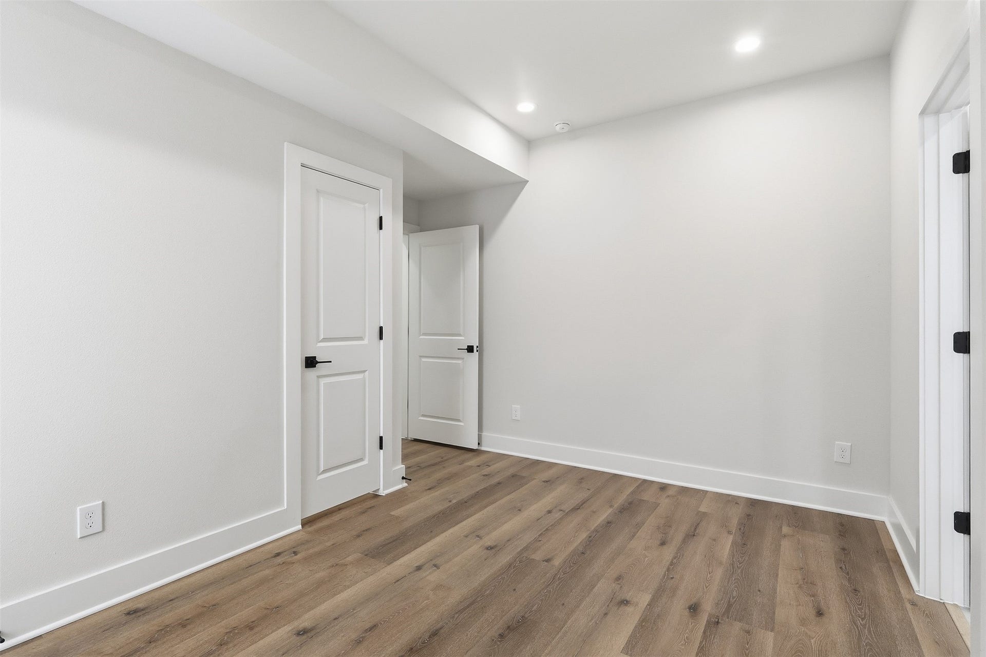 9405 Hammerly Boulevard, #E, Houston, TX 77080