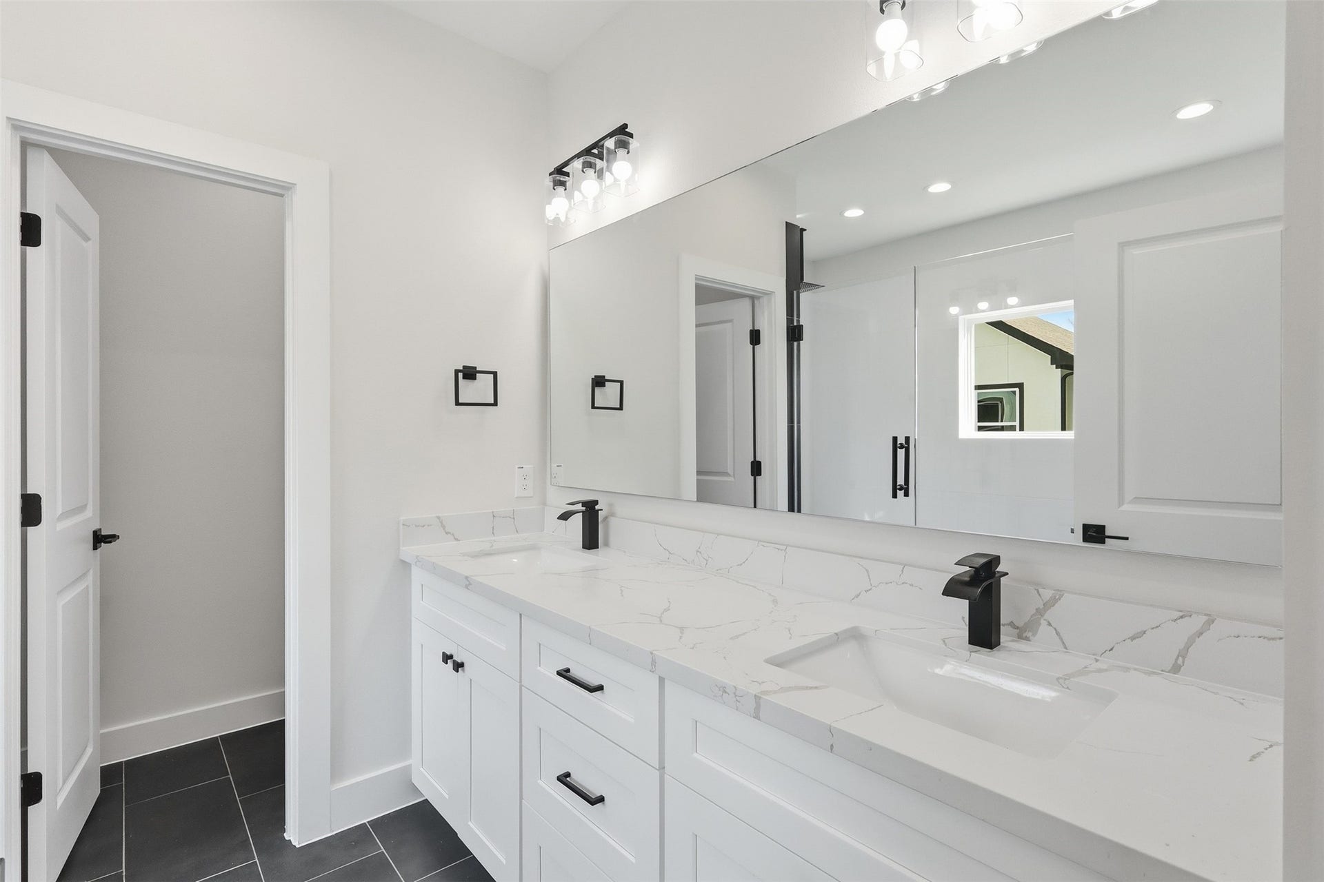 9405 Hammerly Boulevard, #E, Houston, TX 77080