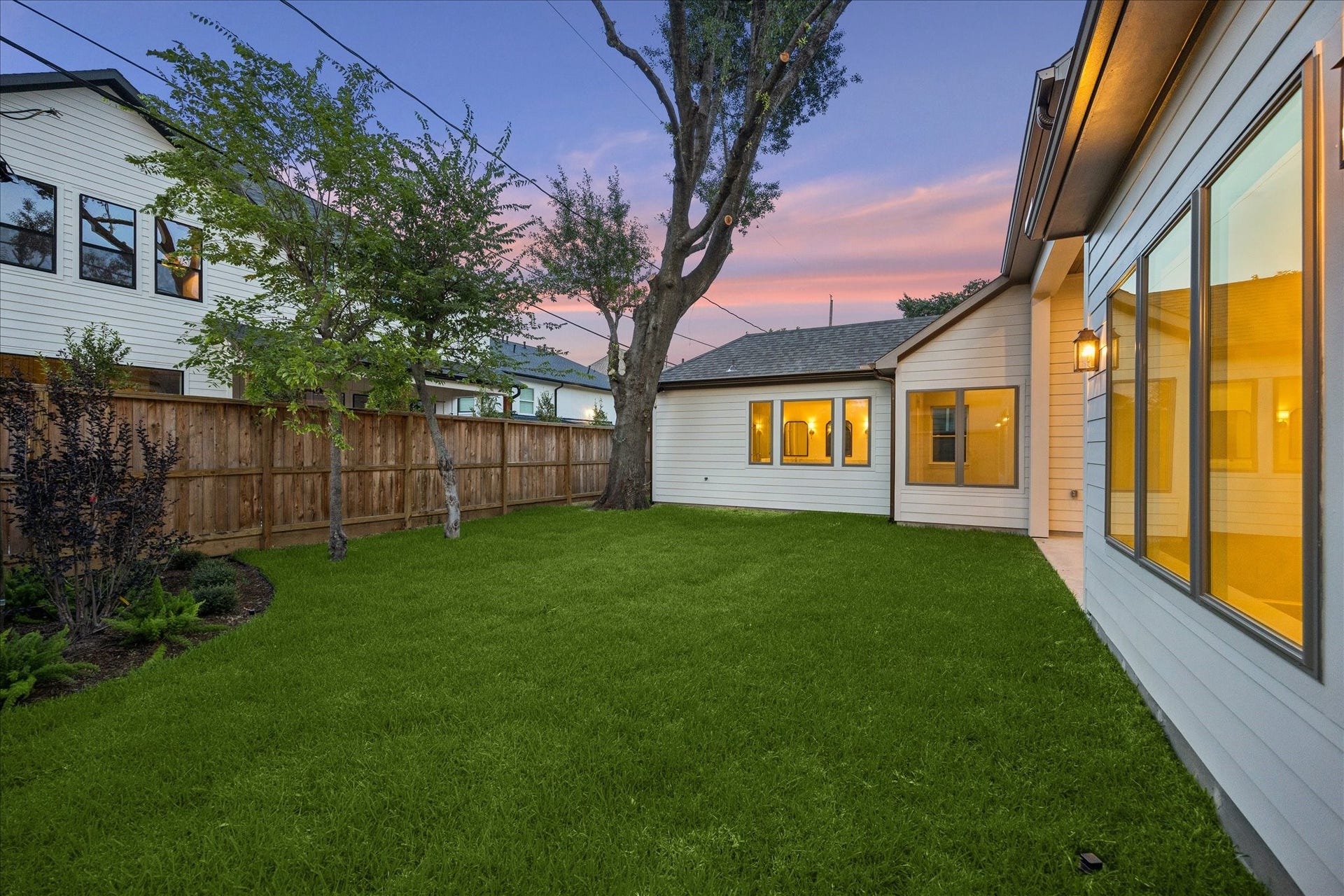1018 Rosepoint Street, Houston, TX 77018 1018 Rosepoint Street, Houston, TX 77018
