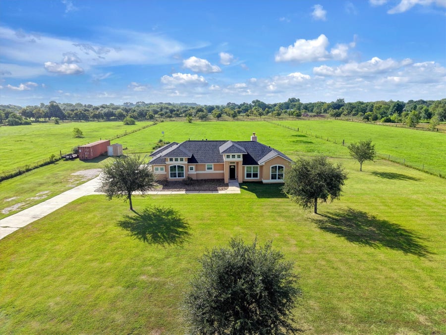 Property photo for 8131 Brinkmeyer Road, Needville, TX