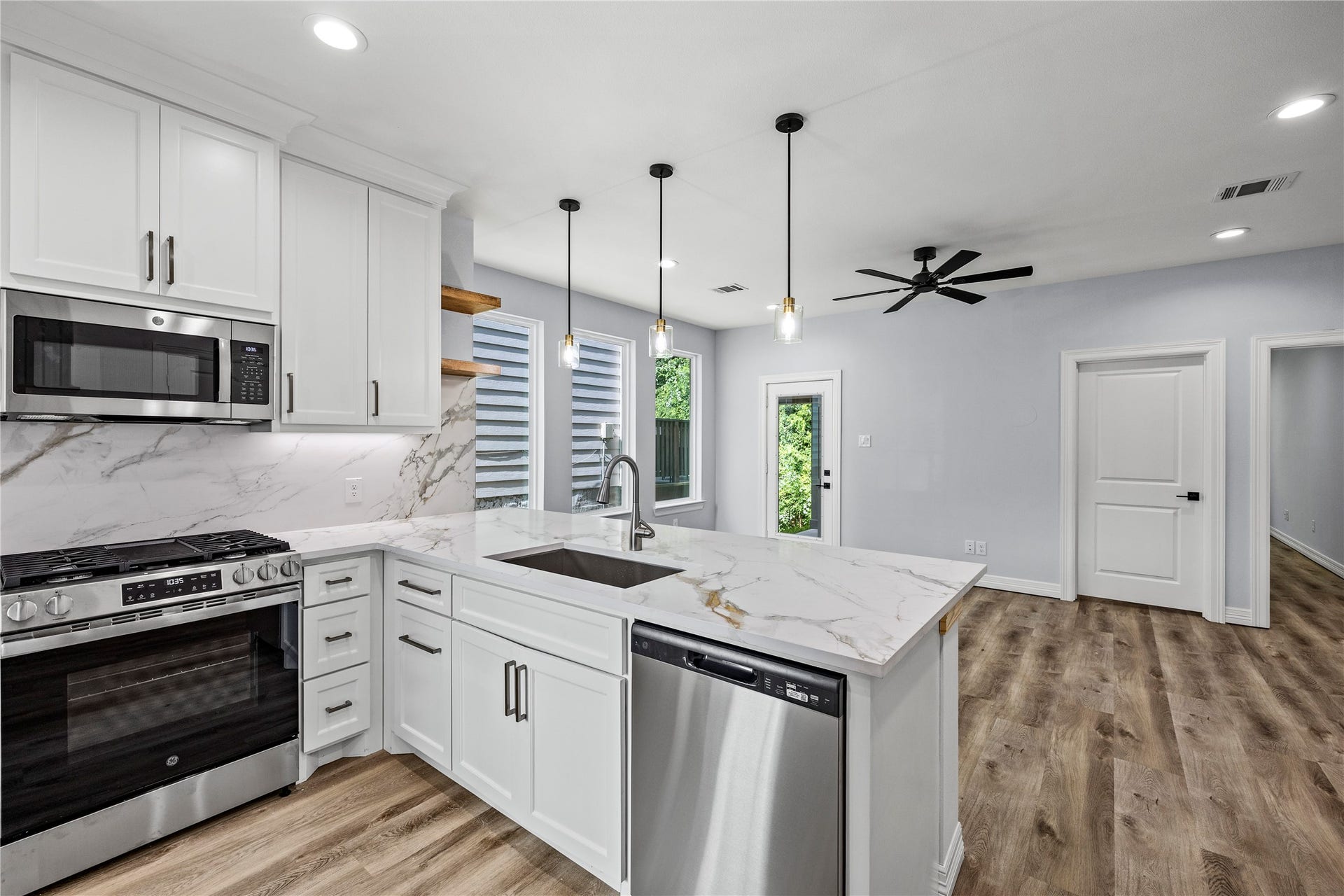 113 Capetown, Montgomery, TX 77356 113 Capetown, Montgomery, TX 77356