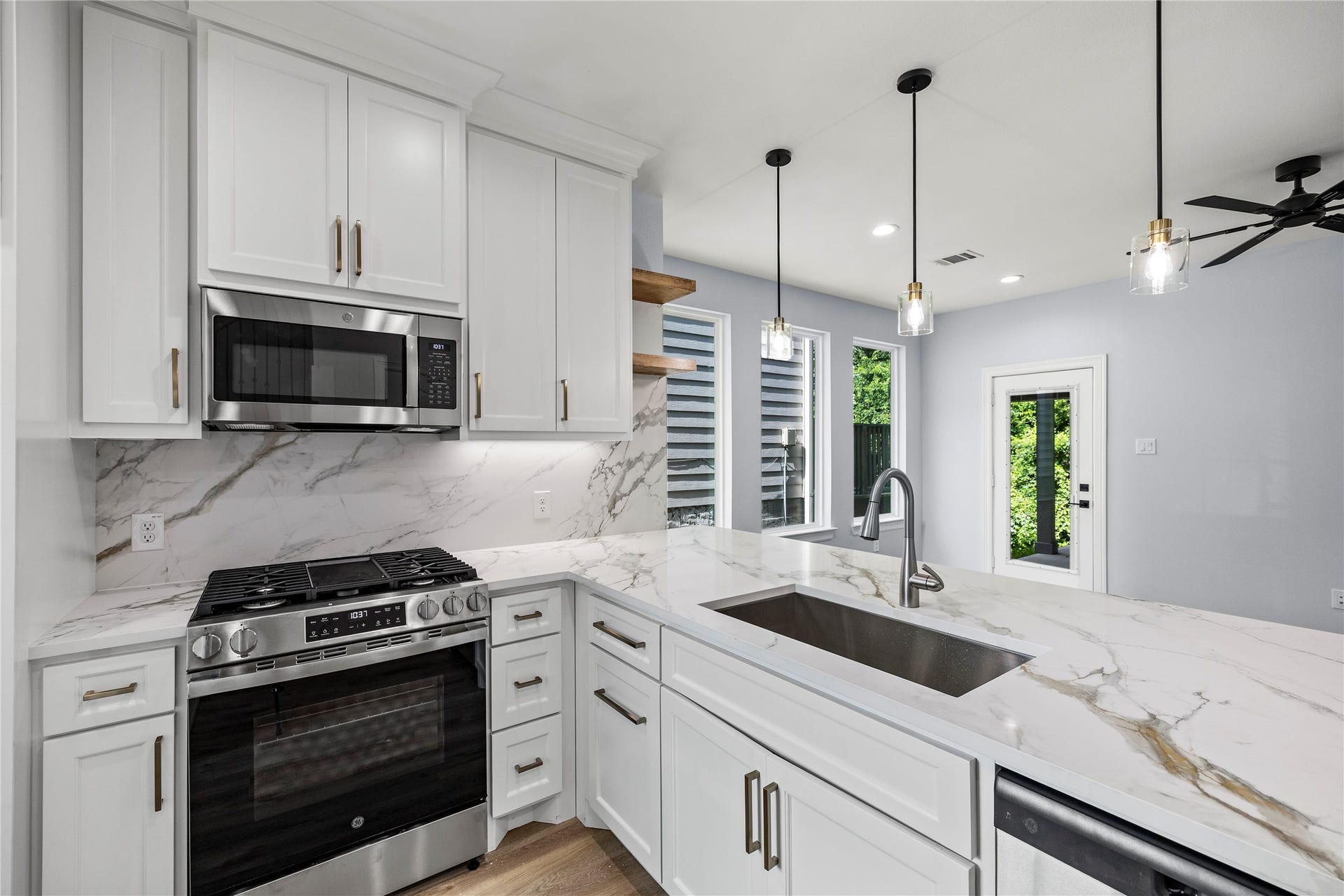 113 Capetown, Montgomery, TX 77356 113 Capetown, Montgomery, TX 77356