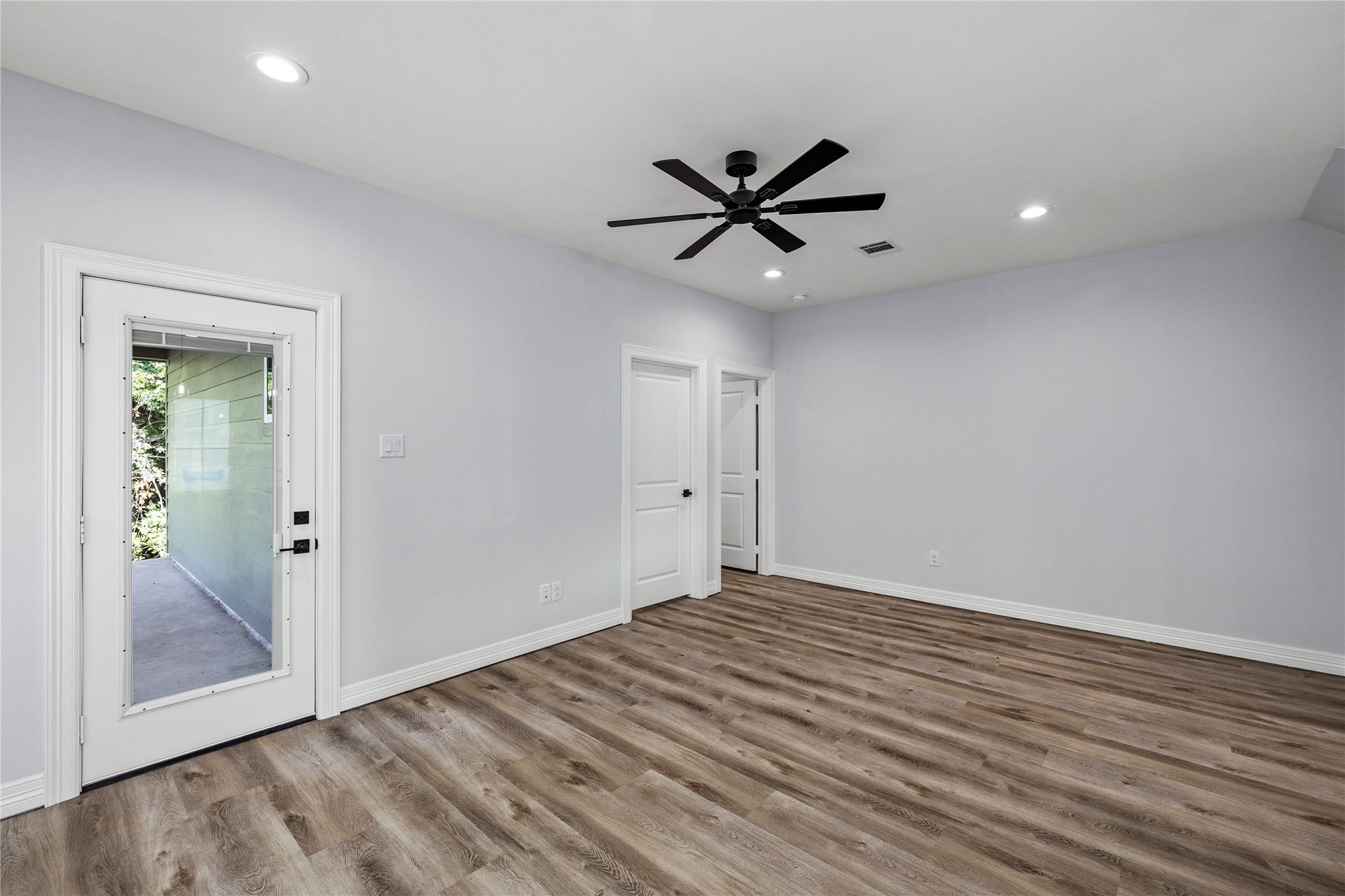 113 Capetown, Montgomery, TX 77356 113 Capetown, Montgomery, TX 77356