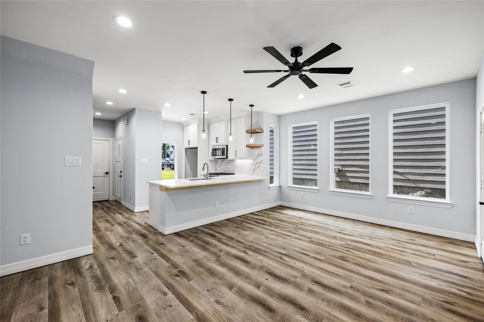 113 Capetown, Montgomery, TX 77356 113 Capetown, Montgomery, TX 77356
