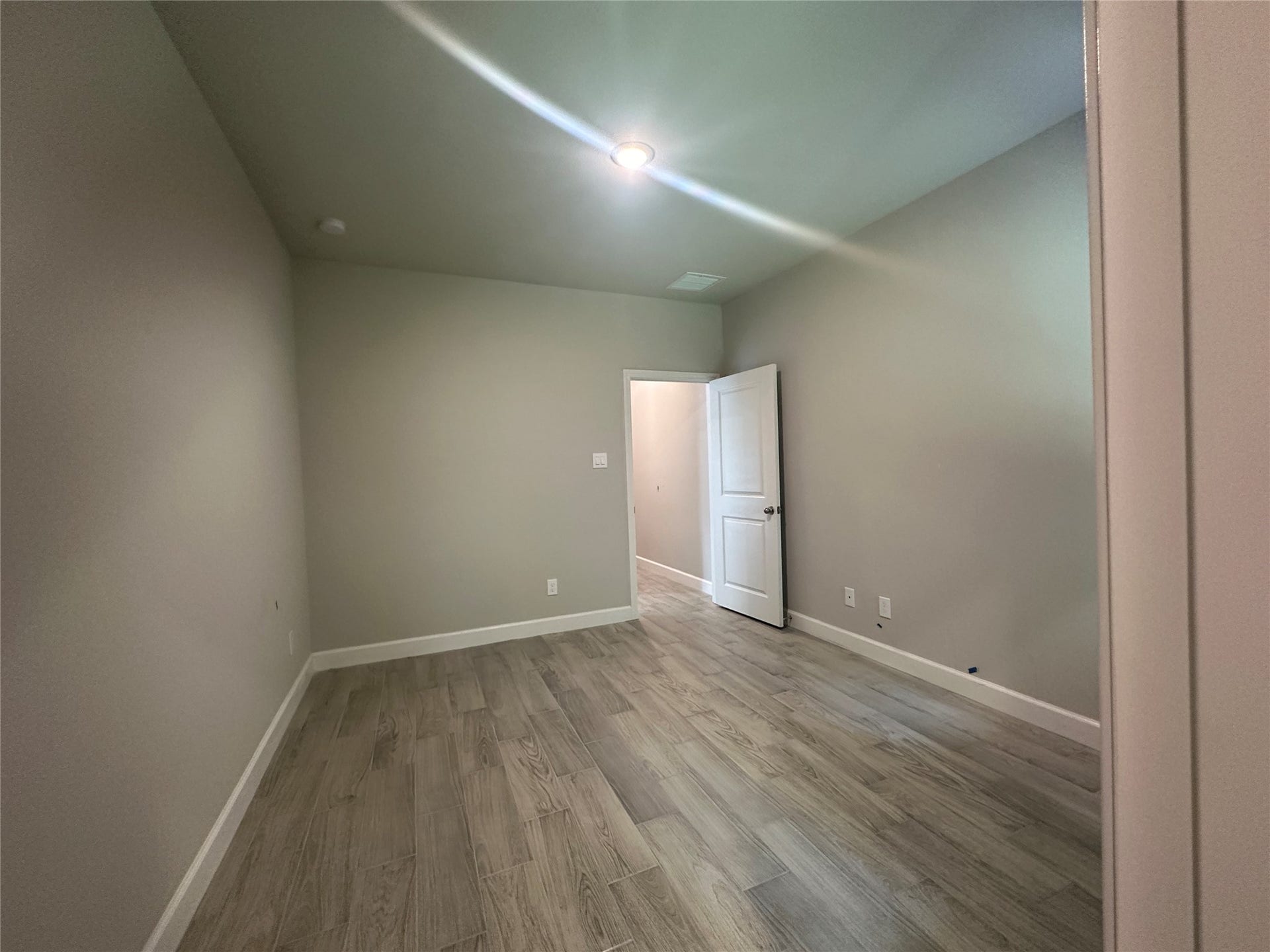 104 Turner Drive, Willis, TX 77378 Unit B