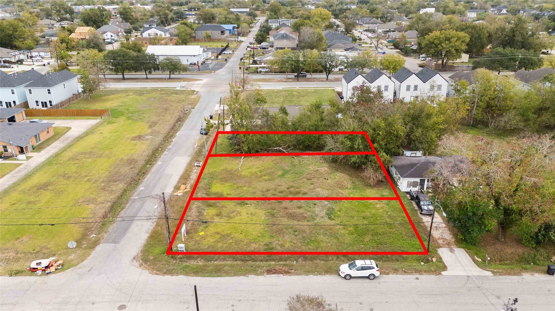 3720 Davenport Avenue, Houston, TX 77051 3720 Davenport Avenue, Houston, TX 77051