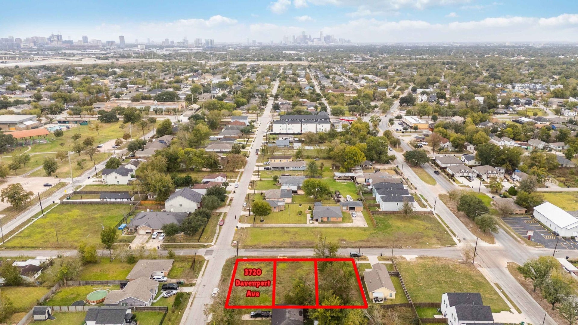 3720 Davenport Avenue, Houston, TX 77051 3720 Davenport Avenue, Houston, TX 77051