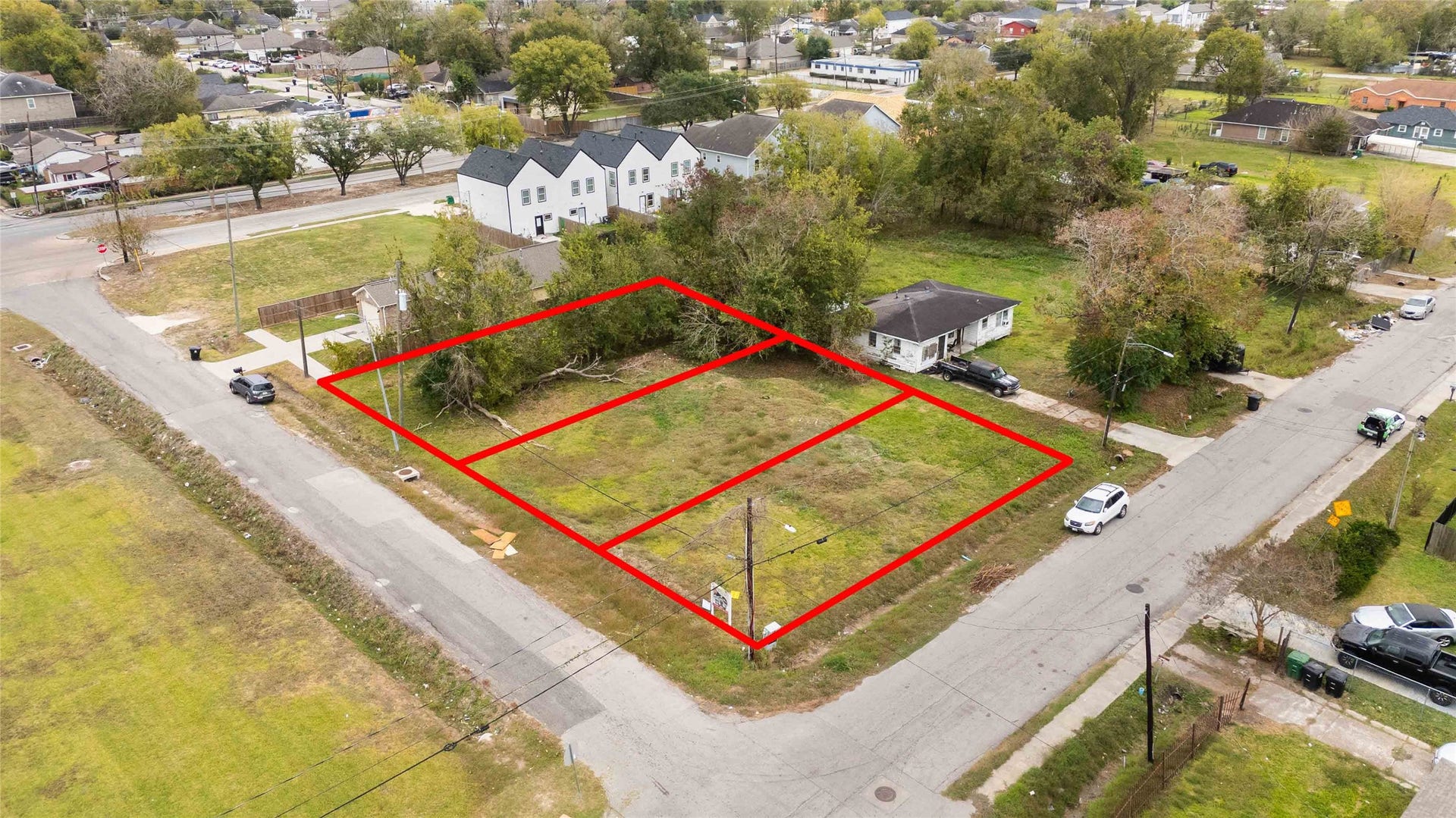 3720 Davenport Avenue, Houston, TX 77051 3720 Davenport Avenue, Houston, TX 77051