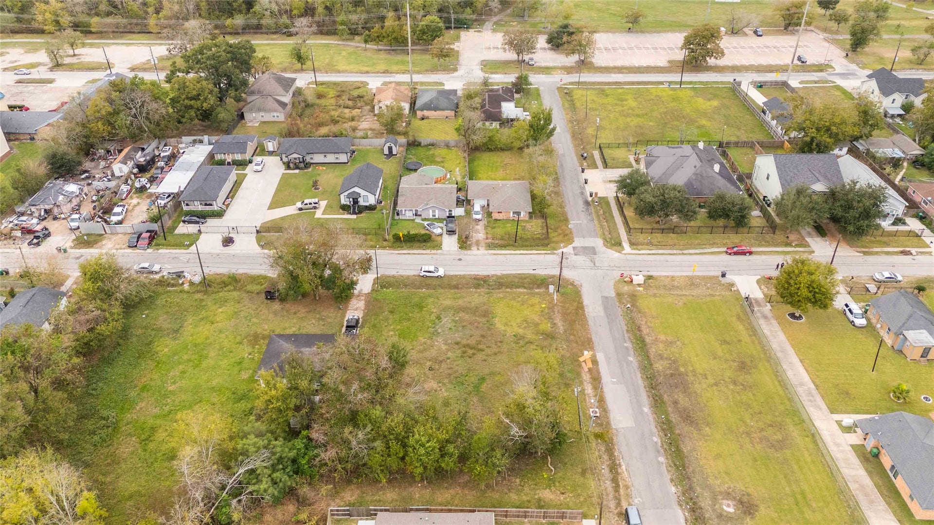 3720 Davenport Avenue, Houston, TX 77051 3720 Davenport Avenue, Houston, TX 77051