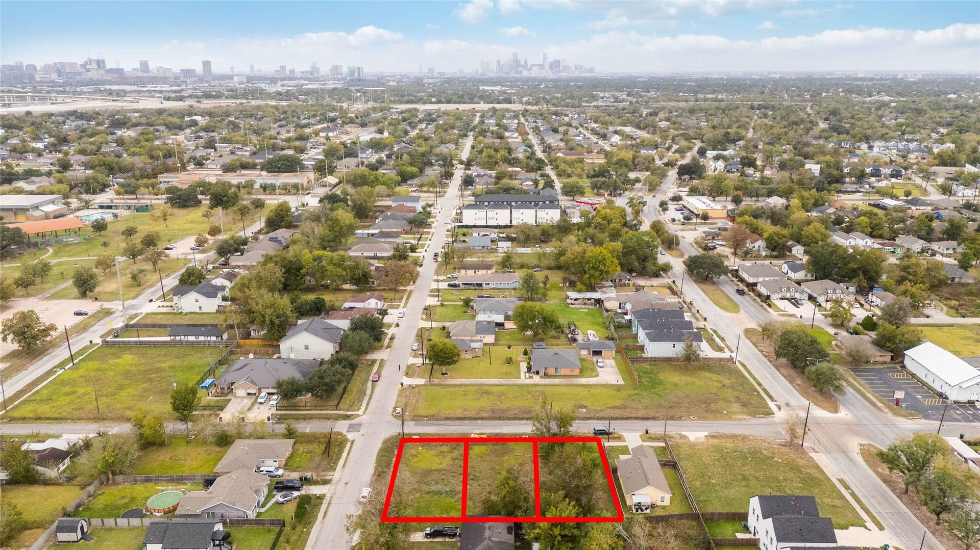 3720 Davenport Avenue, Houston, TX 77051 3720 Davenport Avenue, Houston, TX 77051
