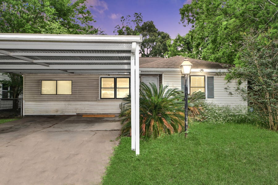 Property photo for 15709 Woodforest Boulevard, Channelview, TX