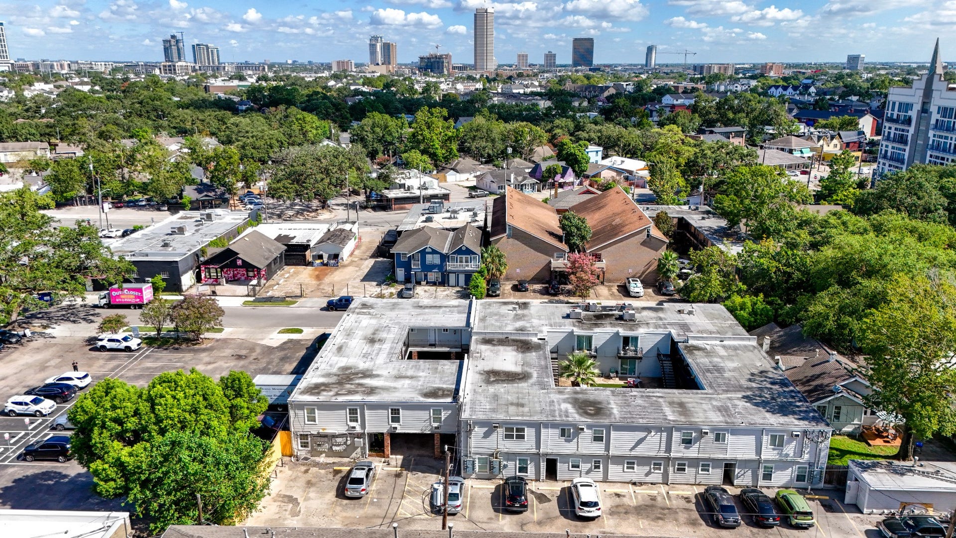 1419 Hawthorne, #27, Houston, TX 77006