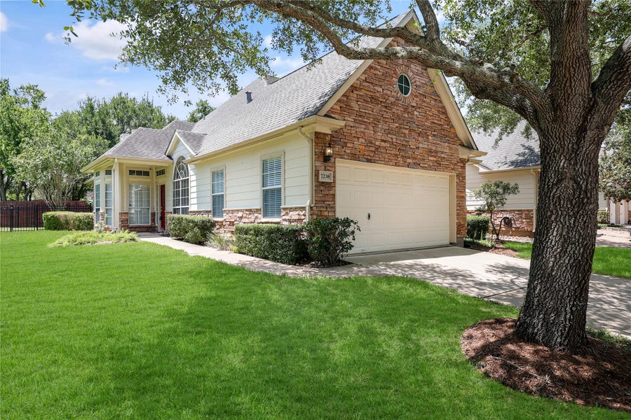 Property photo for 7238 Welshwood Lane, Sugar Land, TX