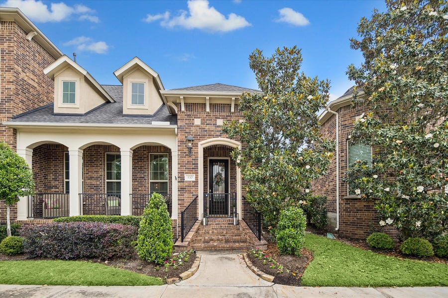 Property photo for 530 Imperial Boulevard, Sugar Land, TX