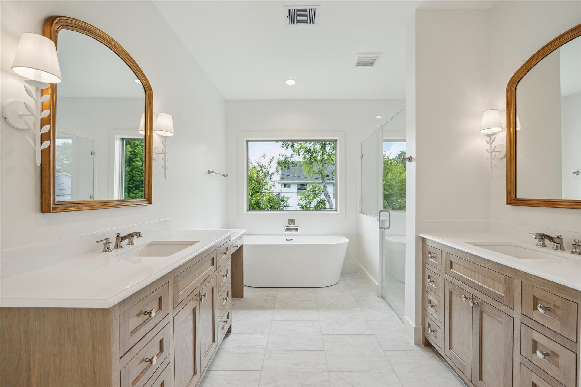 1714 Lamonte Lane, Houston, TX 77018 **Past Builder Project**