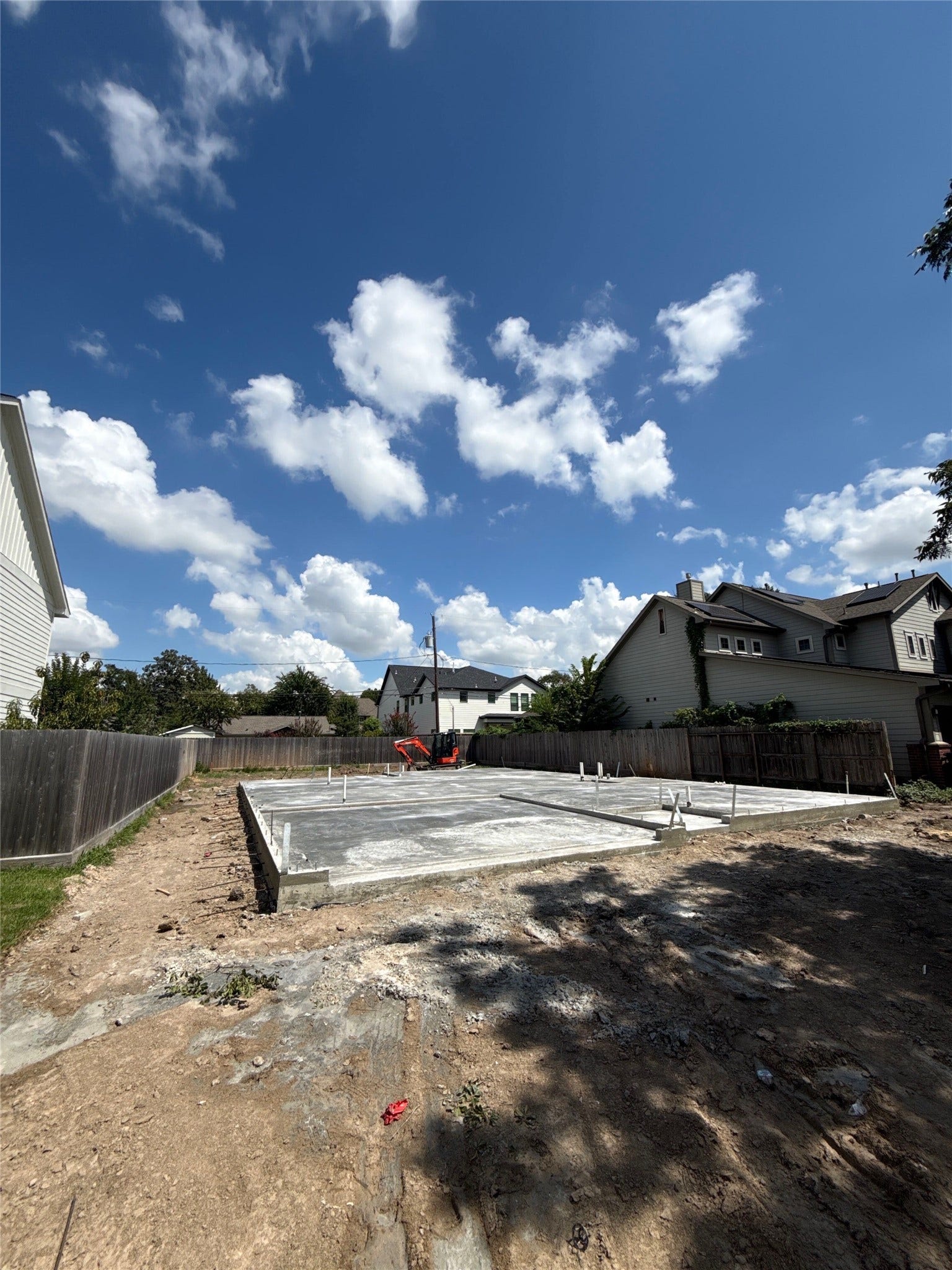 1714 Lamonte Lane, Houston, TX 77018 Current lot status