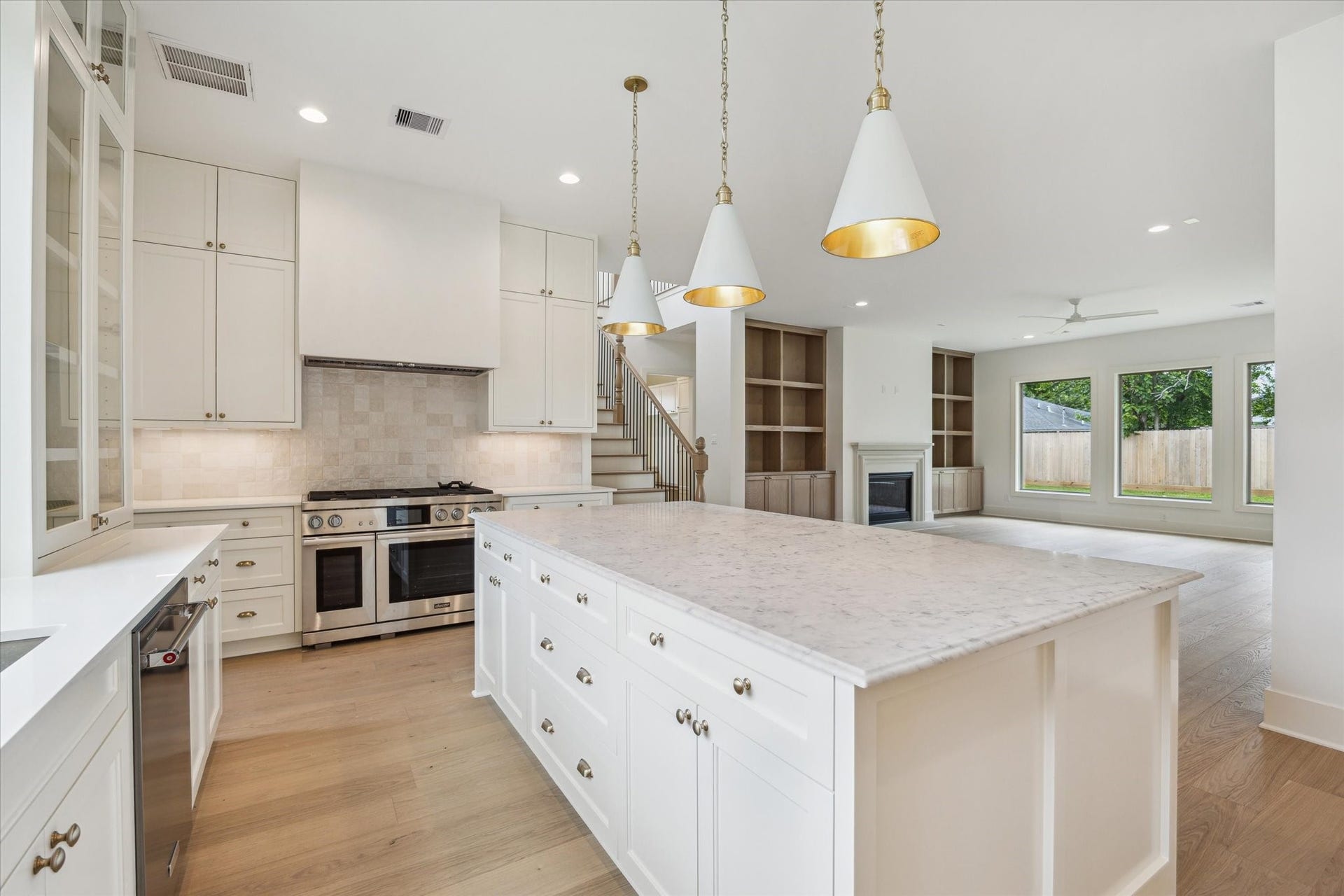 1714 Lamonte Lane, Houston, TX 77018 **Past Builder Project**