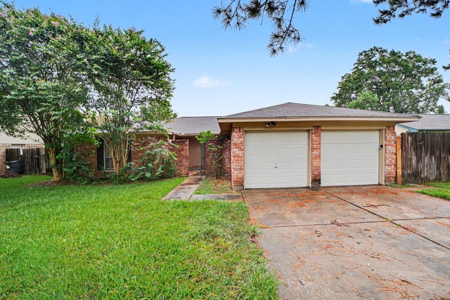 Property photo for 419 Pickford Drive, Katy, TX