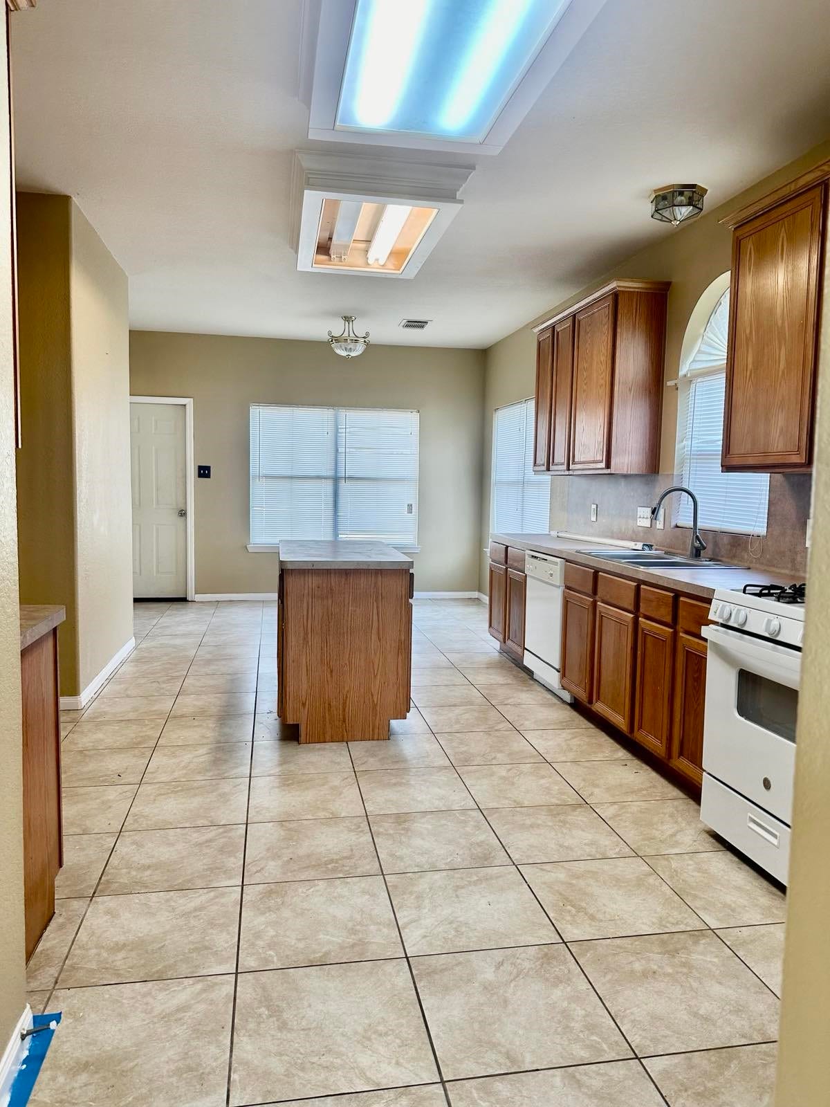 1322 Magnolia Dale Drive, Fresno, TX 77545 1322 Magnolia Dale Drive, Fresno, TX 77545