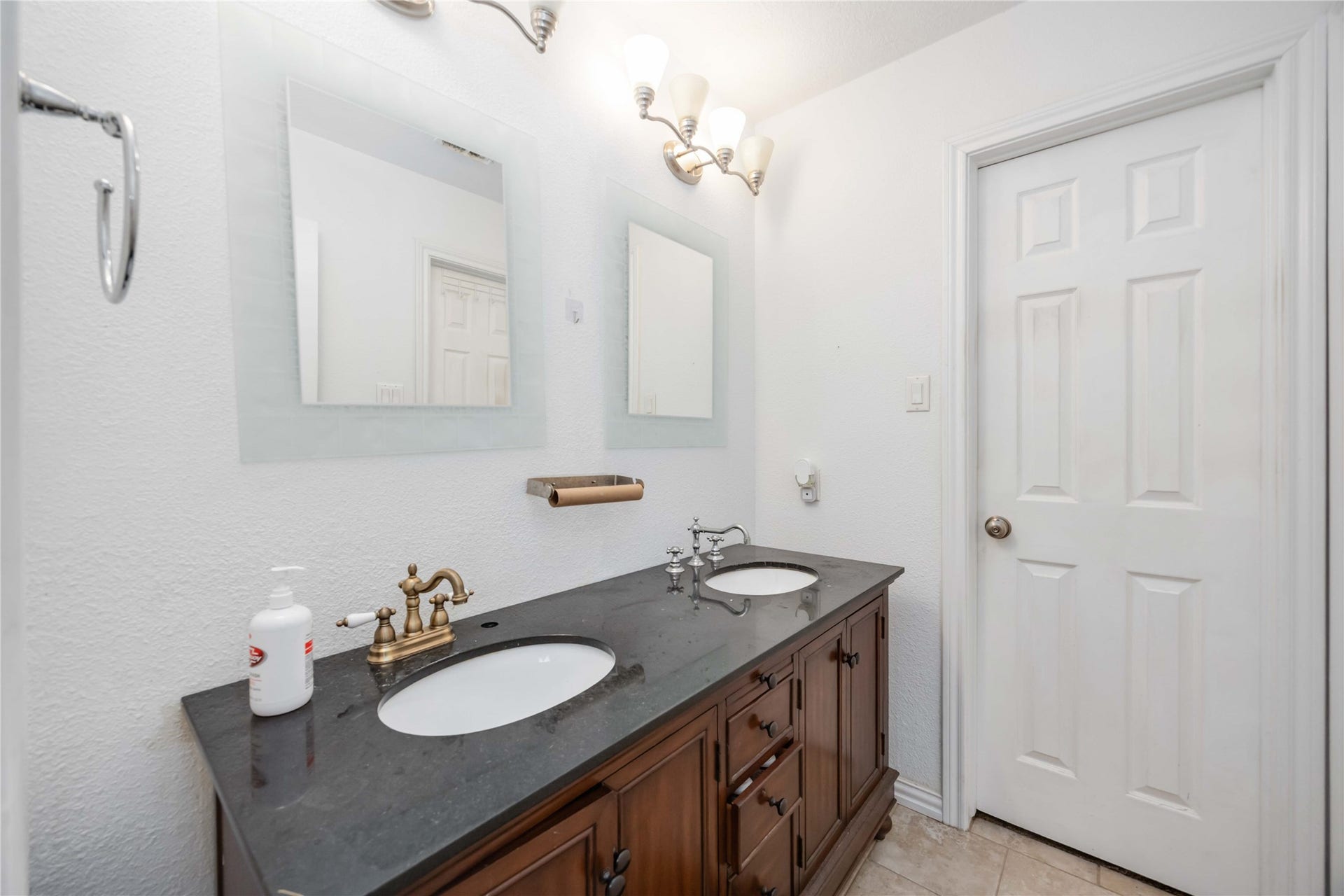 19811 Pine Wind Drive, Humble, TX 77346 19811 Pine Wind Drive, Humble, TX 77346