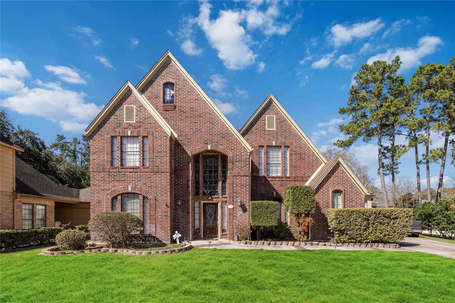 Property photo for 19811 Pine Wind Drive, Humble, TX