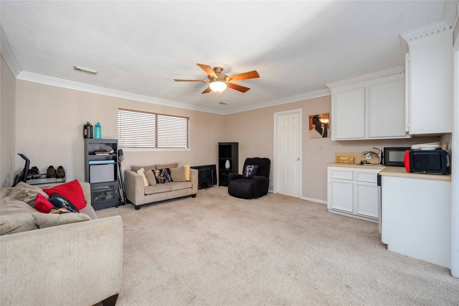 19811 Pine Wind Drive, Humble, TX 77346 19811 Pine Wind Drive, Humble, TX 77346